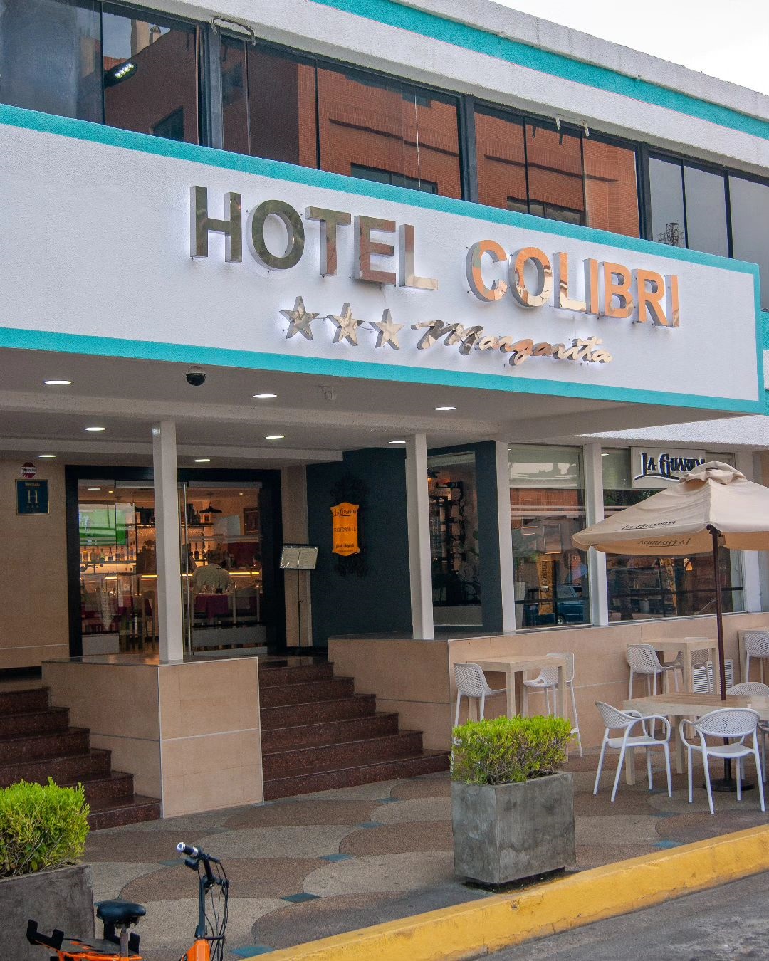 Colibrí Suites