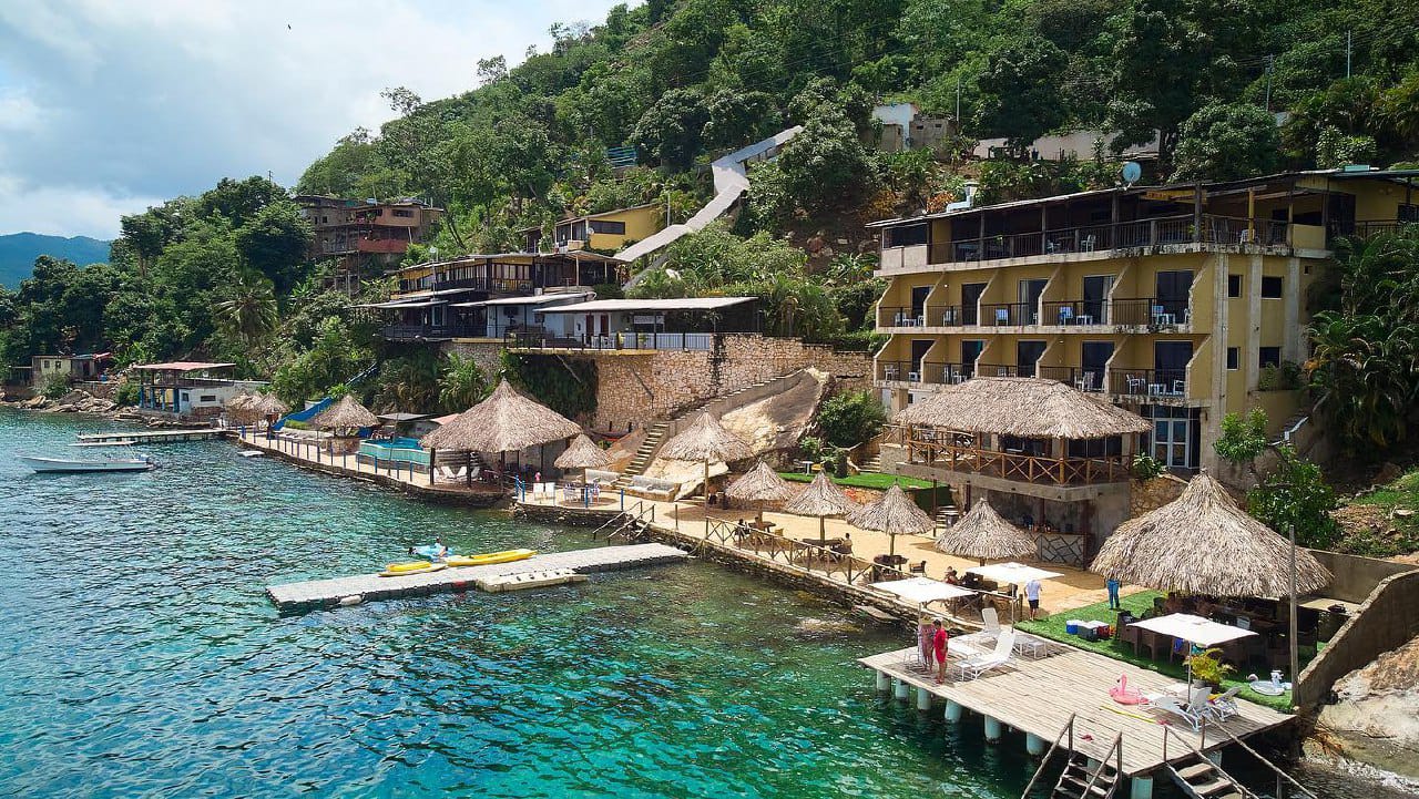 Posada Mochima Lodge